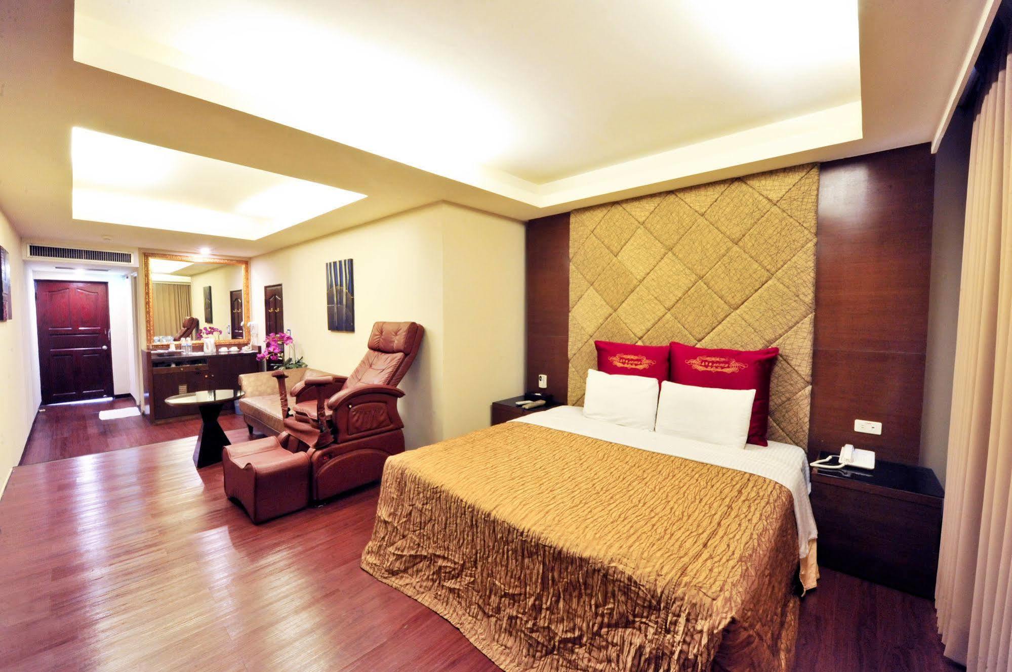 Carnival Motel Тайбэй Экстерьер фото