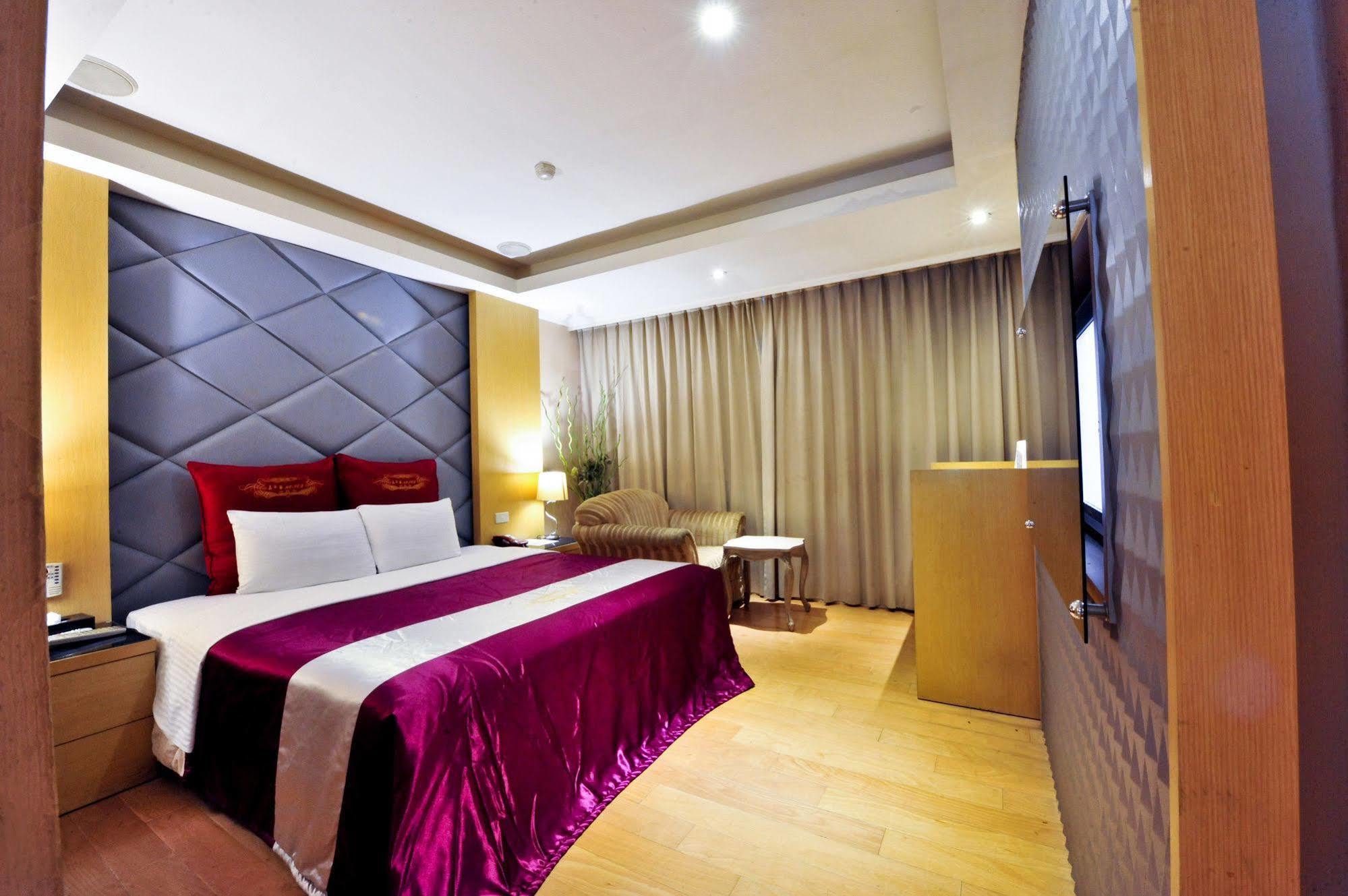 Carnival Motel Тайбэй Экстерьер фото